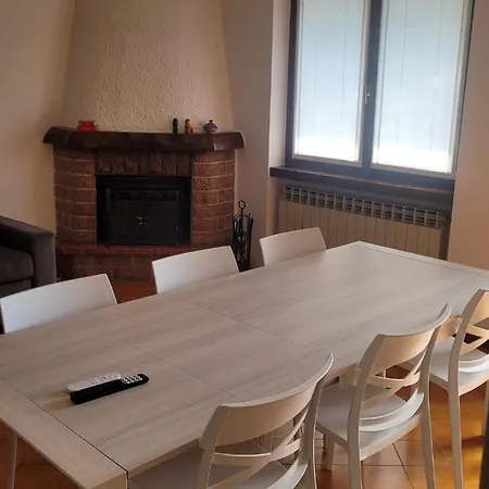 Delizioso Sul - Casa Marina Spinone Al Lago